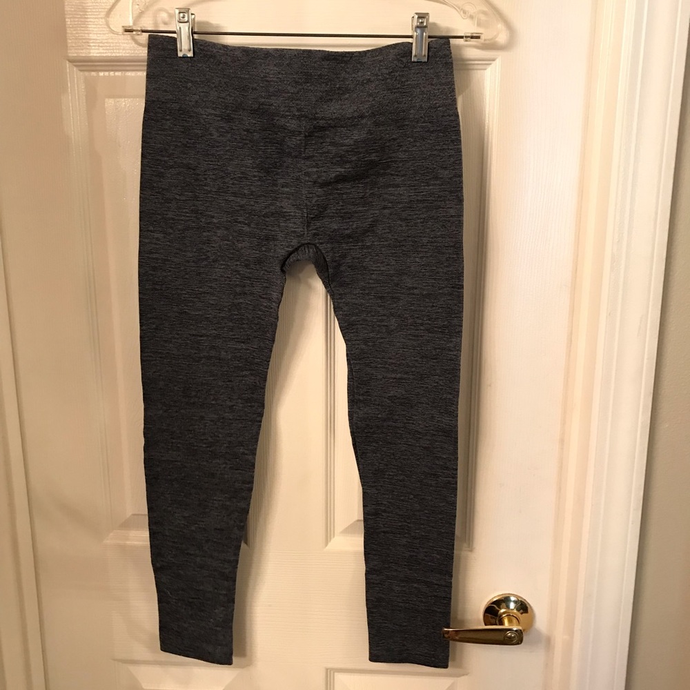 Stretchy blue leggings